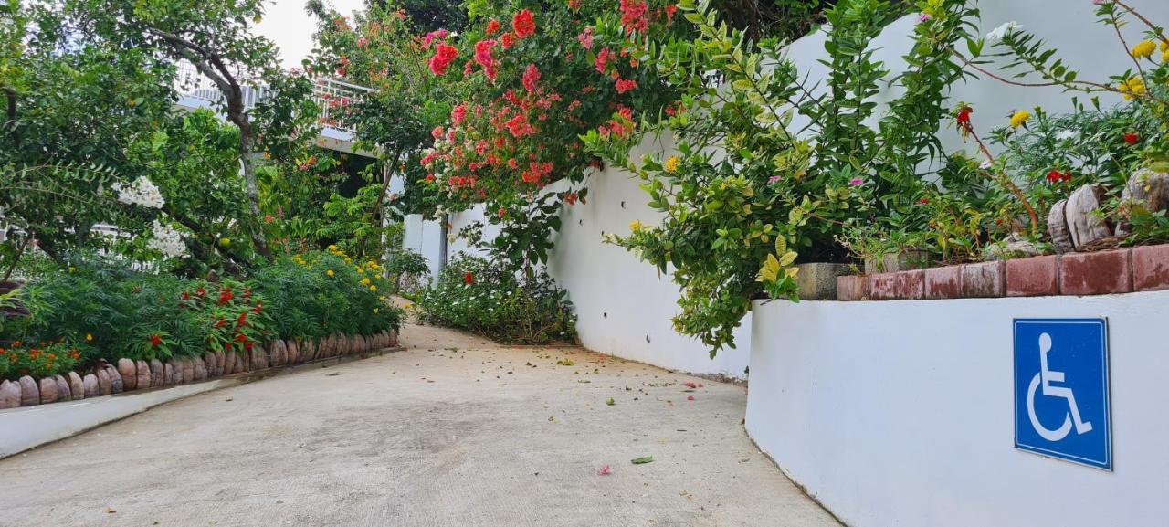 Harmony Self-Catering Apartments Beau Vallon  Exterior foto