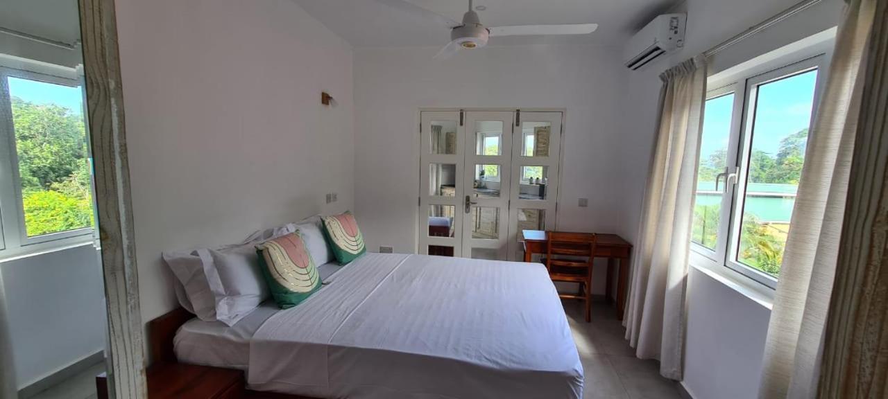 Harmony Self-Catering Apartments Beau Vallon  Exterior foto